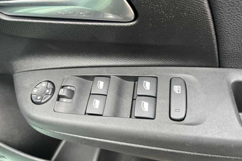 Used Vauxhall Corsa 2025 for sale - 76516423: Photo 16