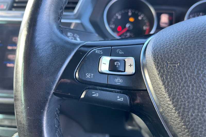 Used Volkswagen Tiguan 2018 for sale - 76732854: Photo 21