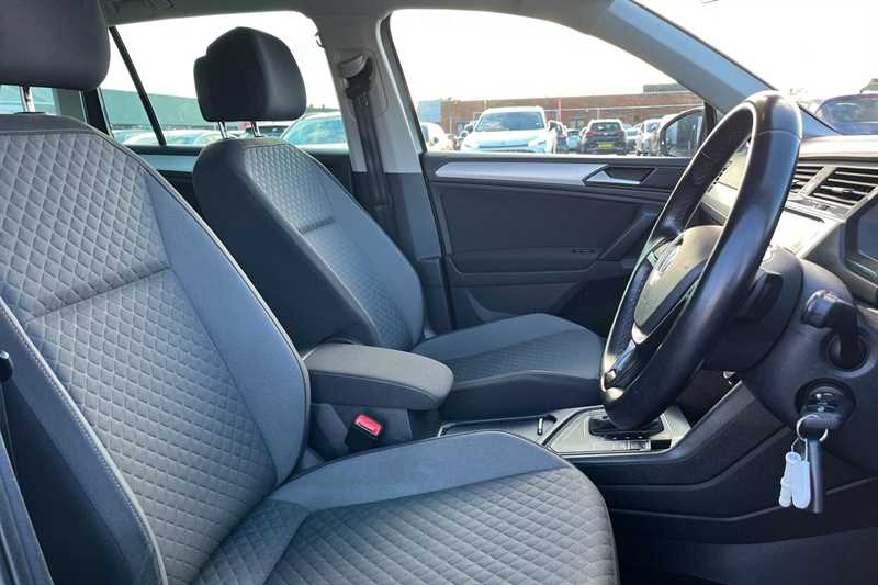 Used Volkswagen Tiguan 2018 for sale - 76732854: Photo 23