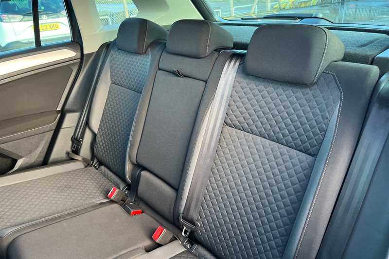 Used Volkswagen Tiguan 2018 for sale - 76732854: Photo 24