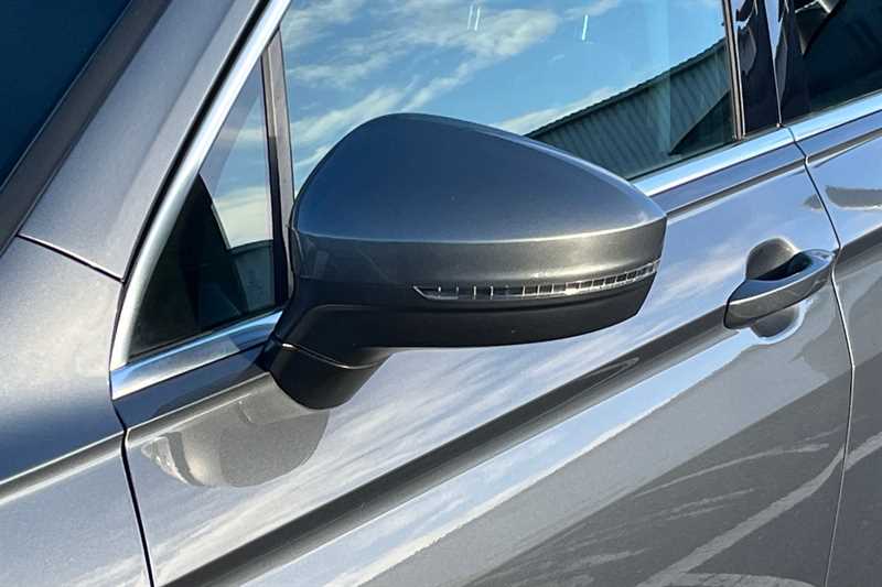 Used Volkswagen Tiguan 2018 for sale - 76732854: Photo 35