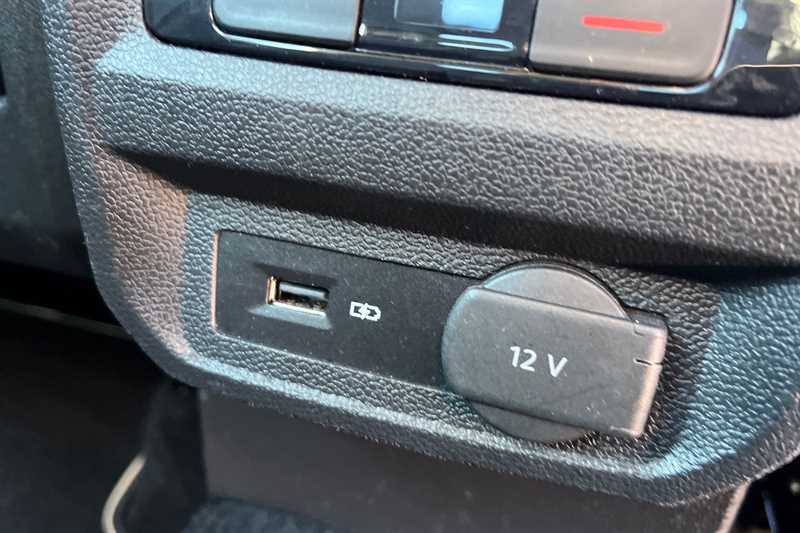 Used Volkswagen Tiguan 2018 for sale - 76732854: Photo 37