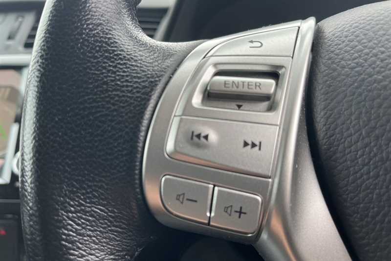 Used Nissan Navara 2020 for sale - 76462624: Photo 21