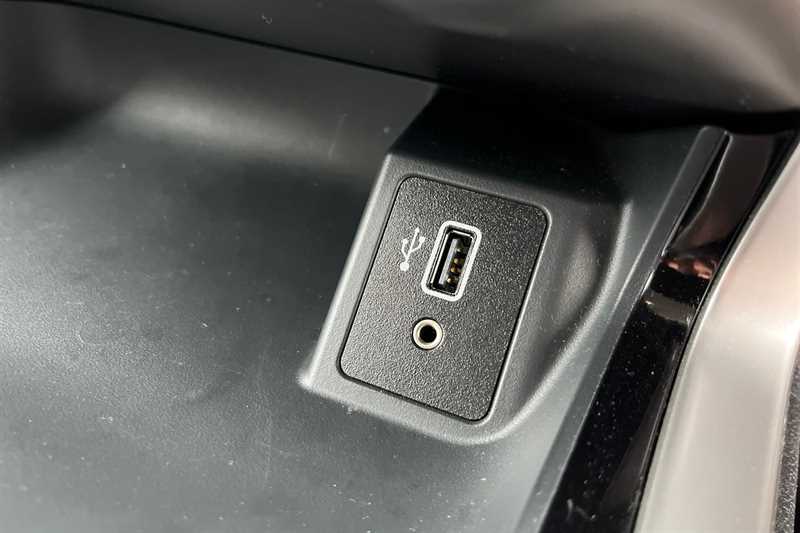 Used Nissan Navara 2020 for sale - 76462624: Photo 39