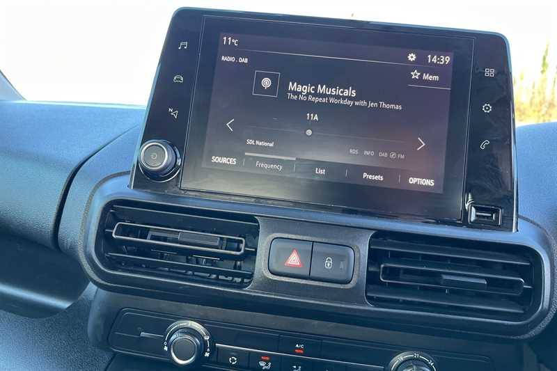 Used Vauxhall Combo Life 2019 for sale - 78076319: Photo 17