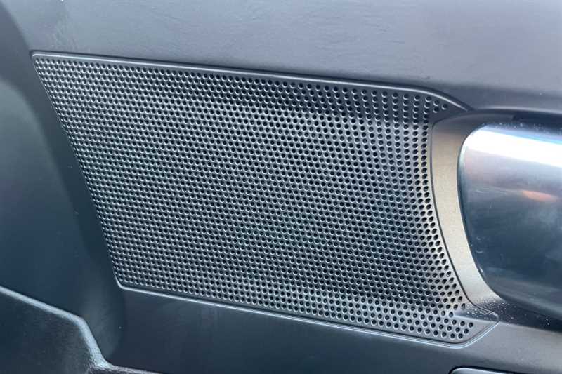 Used Volvo XC40 for sale - 77349575: Photo 27