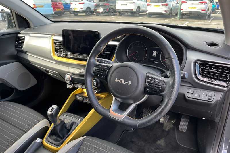 Used Kia Stonic 2023 for sale - 76524260: Photo 13