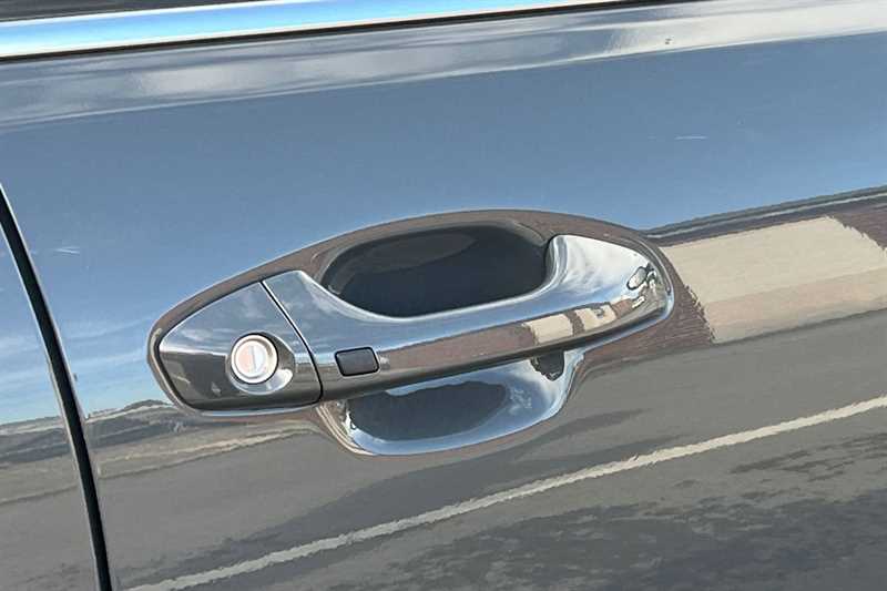 Used Kia Stonic 2023 for sale - 76524260: Photo 33