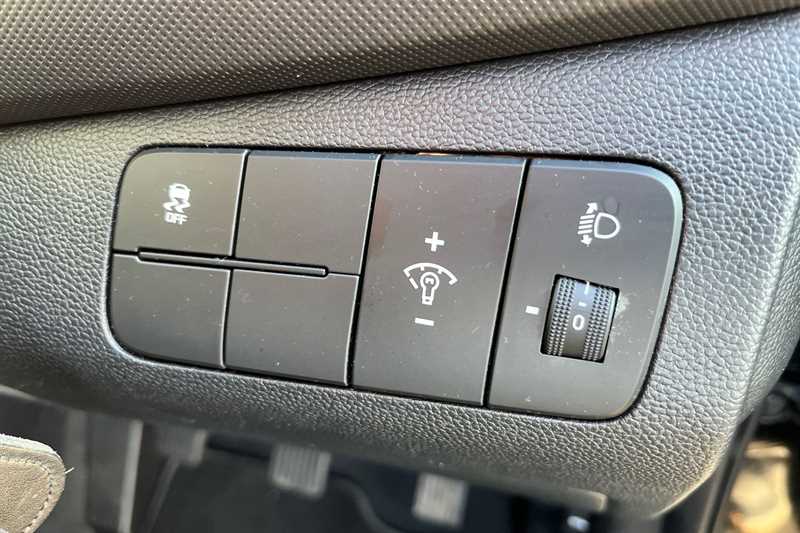 Used Hyundai i10 2018 for sale - 76805563: Photo 40