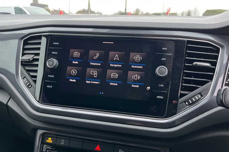 Used Volkswagen T-Roc for sale - 77900279: Photo 17