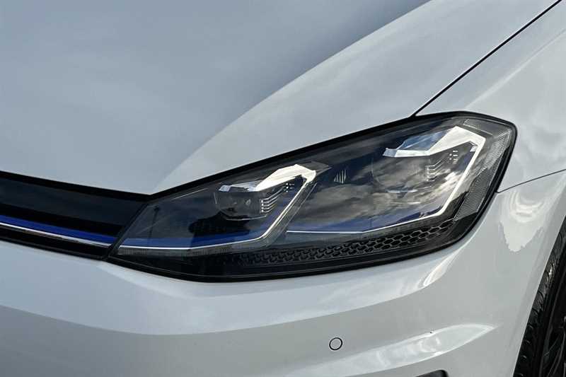 Used Volkswagen Golf 2020 for sale - 76636173: Photo 29