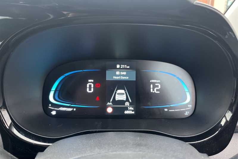 Used Hyundai i10 2024 for sale - 76903660: Photo 20