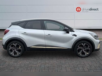 Used Renault Captur 2023 for sale - 76876238: Photo