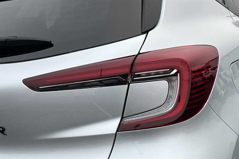 Used Renault Captur 2023 for sale - 76876238: Photo 32