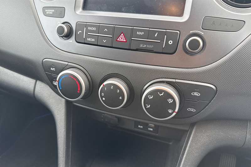 Used Hyundai i10 2019 for sale - 76530184: Photo 15