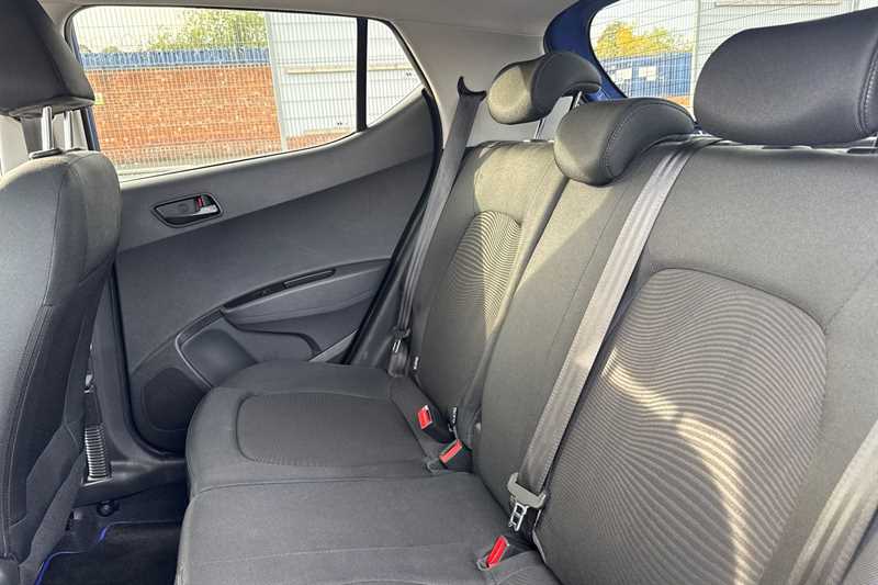 Used Hyundai i10 2019 for sale - 76530184: Photo 24