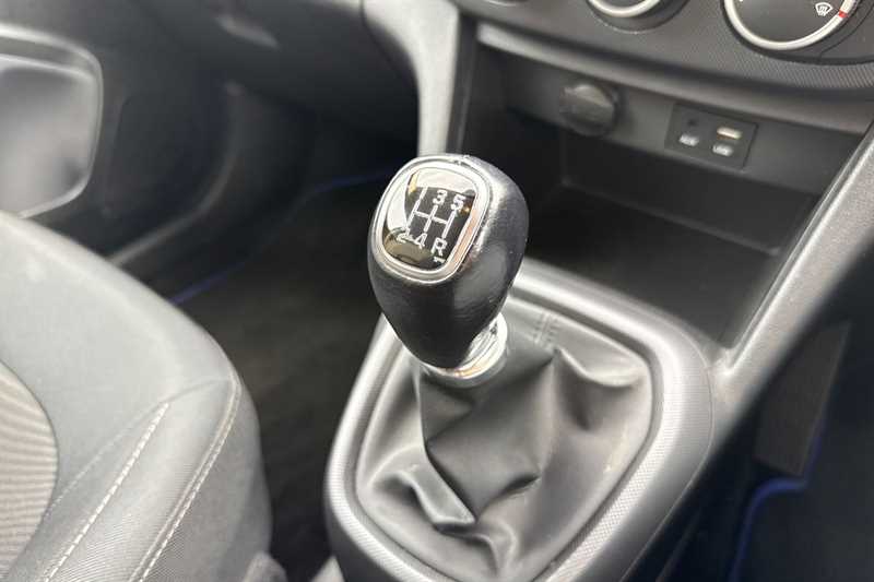 Used Hyundai i10 2019 for sale - 76530184: Photo 39