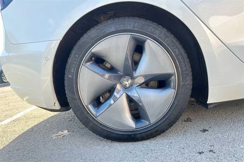 Used Tesla Model 3 2020 for sale - 77600700: Photo 11