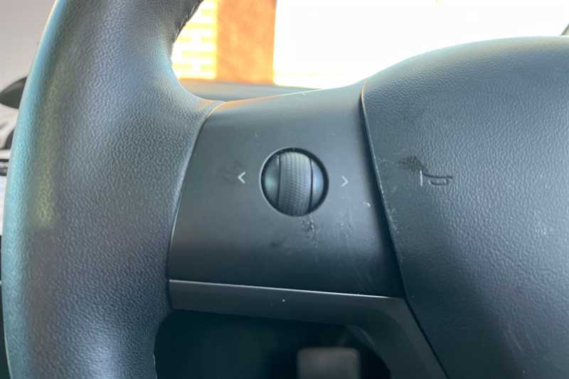 Used Tesla Model 3 2020 for sale - 77600700: Photo 21