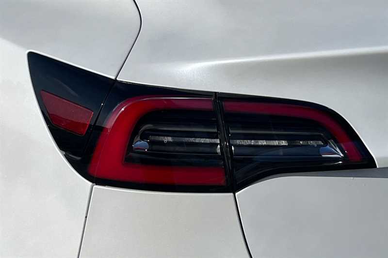 Used Tesla Model 3 2020 for sale - 77600700: Photo 31