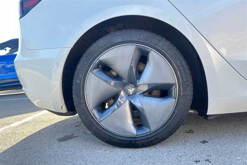 Used Tesla Model 3 2020 for sale - 77600700: Photo 9