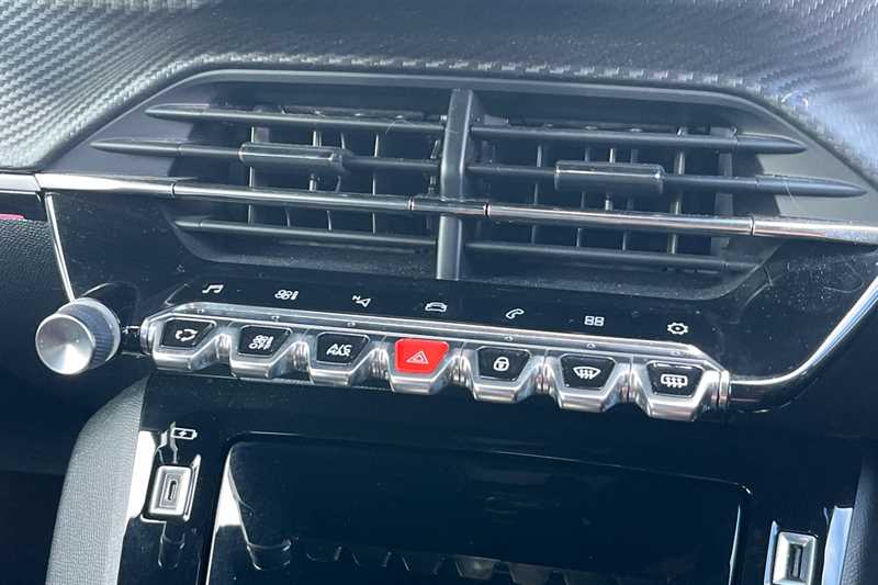 Used Peugeot 208 for sale - 77864045: Photo 15