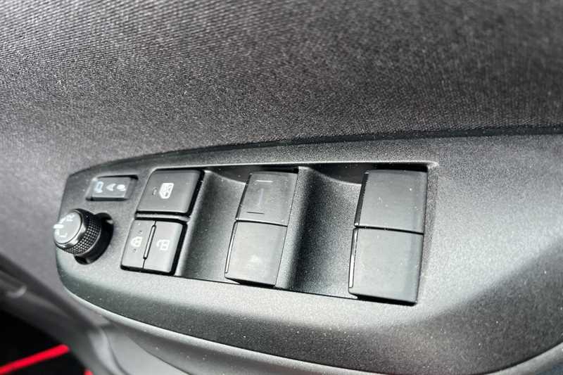 Used Mazda Mazda2 HYBRID 2023 for sale - 77561793: Photo 16