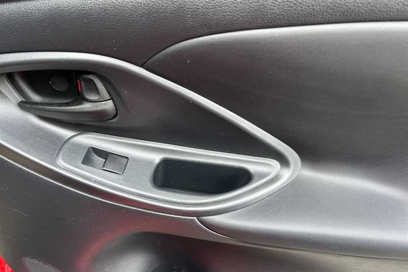 Used Mazda Mazda2 HYBRID 2023 for sale - 77561793: Photo 38