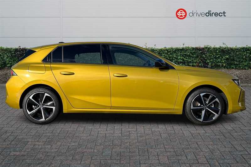 Used Vauxhall Astra 2025 for sale - 76530076: Photo 2