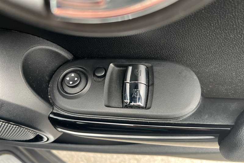 Used MINI Hatch 2021 for sale - 78222386: Photo 16