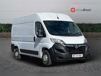 Vauxhall Movano feature image