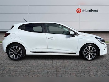 Used Renault Clio 2021 for sale - 78323064: Photo