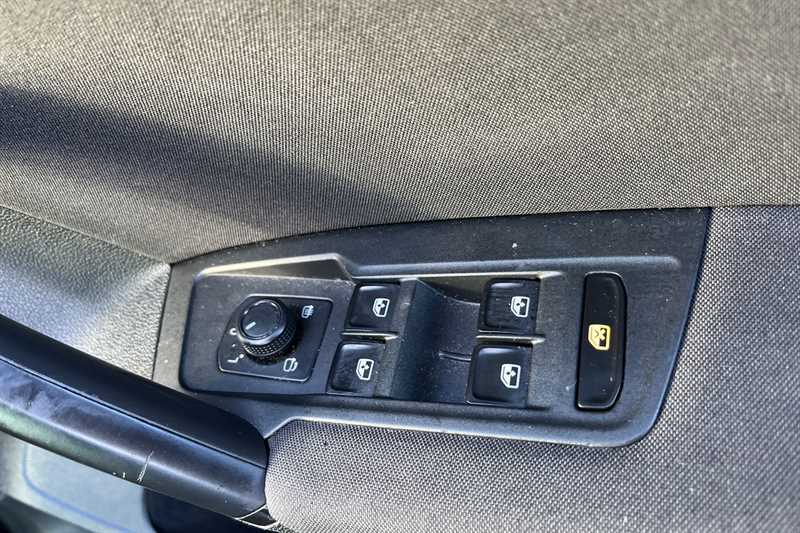 Used Volkswagen Tiguan 2018 for sale - 76903113: Photo 16