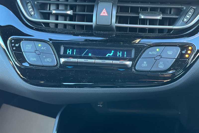 Used Toyota C-HR 2020 for sale - 77554282: Photo 15