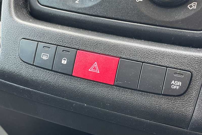 Used Vauxhall Movano 2024 for sale - 76876672: Photo 18