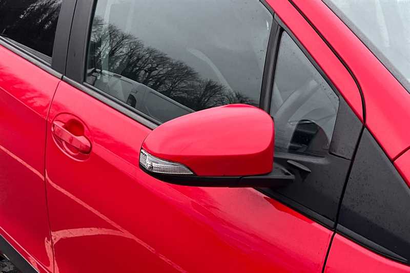 Used Toyota Yaris 2020 for sale - 77728197: Photo 34