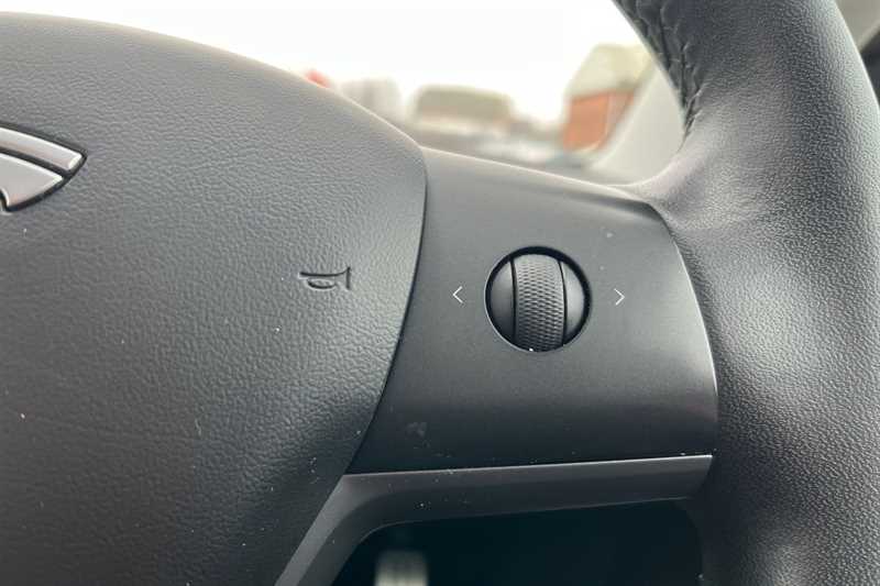 Used Tesla Model 3 2019 for sale - 77811702: Photo 22