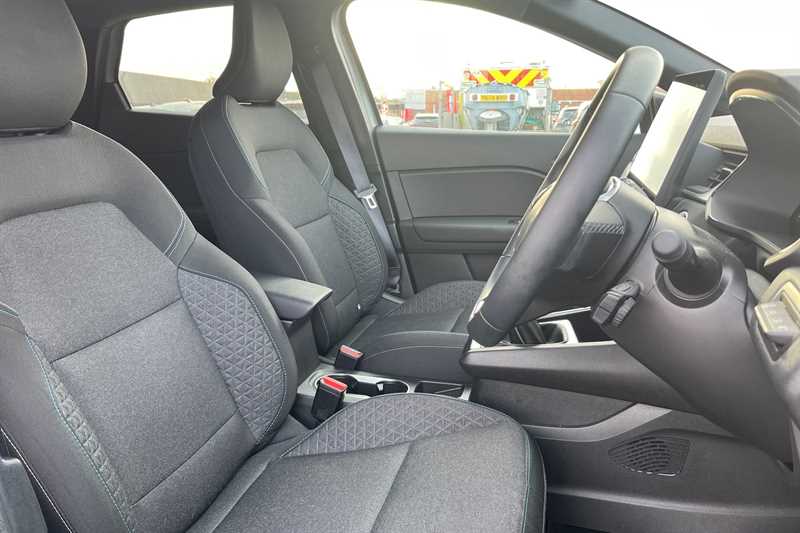 Used Renault Captur 2024 for sale - 77444250: Photo 23