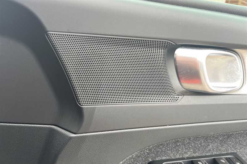 Used Volvo XC40 2018 for sale - 78188362: Photo 27