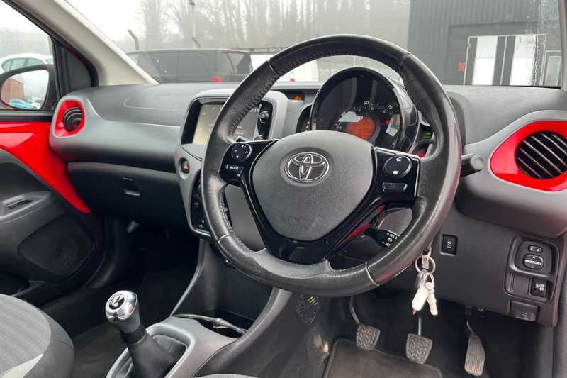 Used Toyota AYGO 2019 for sale - 77416549: Photo 13