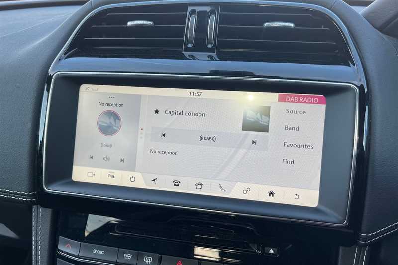 Used Jaguar F-Pace 2020 for sale - 76448183: Photo 17