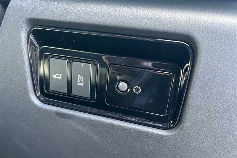 Used Jaguar F-Pace 2020 for sale - 76448183: Photo 40