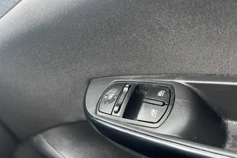 Used Vauxhall Corsa 2018 for sale - 77554581: Photo 16