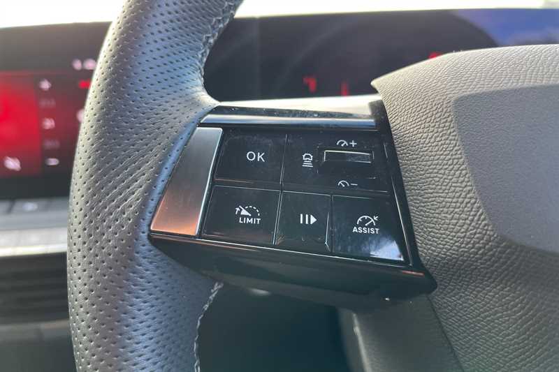 Used Vauxhall Astra 2023 for sale - 76733761: Photo 21