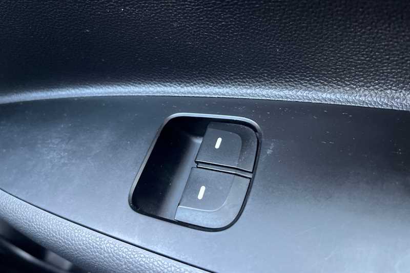 Used Hyundai i10 for sale - 76489421: Photo 16