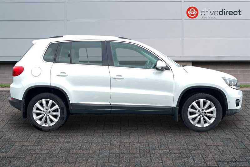 Used Volkswagen Tiguan 2015 for sale - 77562135: Photo 2