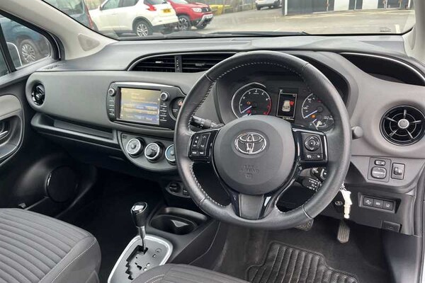 Used Toyota Yaris 2019 for sale - 76286516: Photo 13