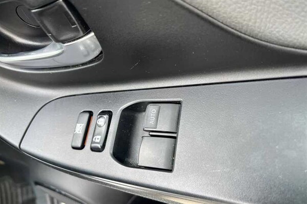 Used Toyota Yaris 2019 for sale - 76286516: Photo 16