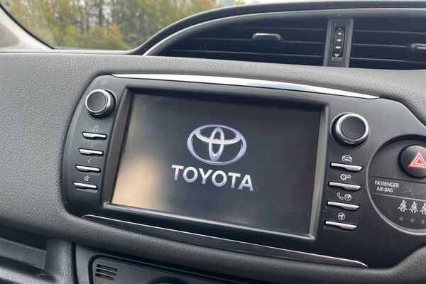 Used Toyota Yaris 2019 for sale - 76286516: Photo 18