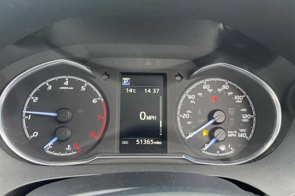 Used Toyota Yaris 2019 for sale - 76286516: Photo 19